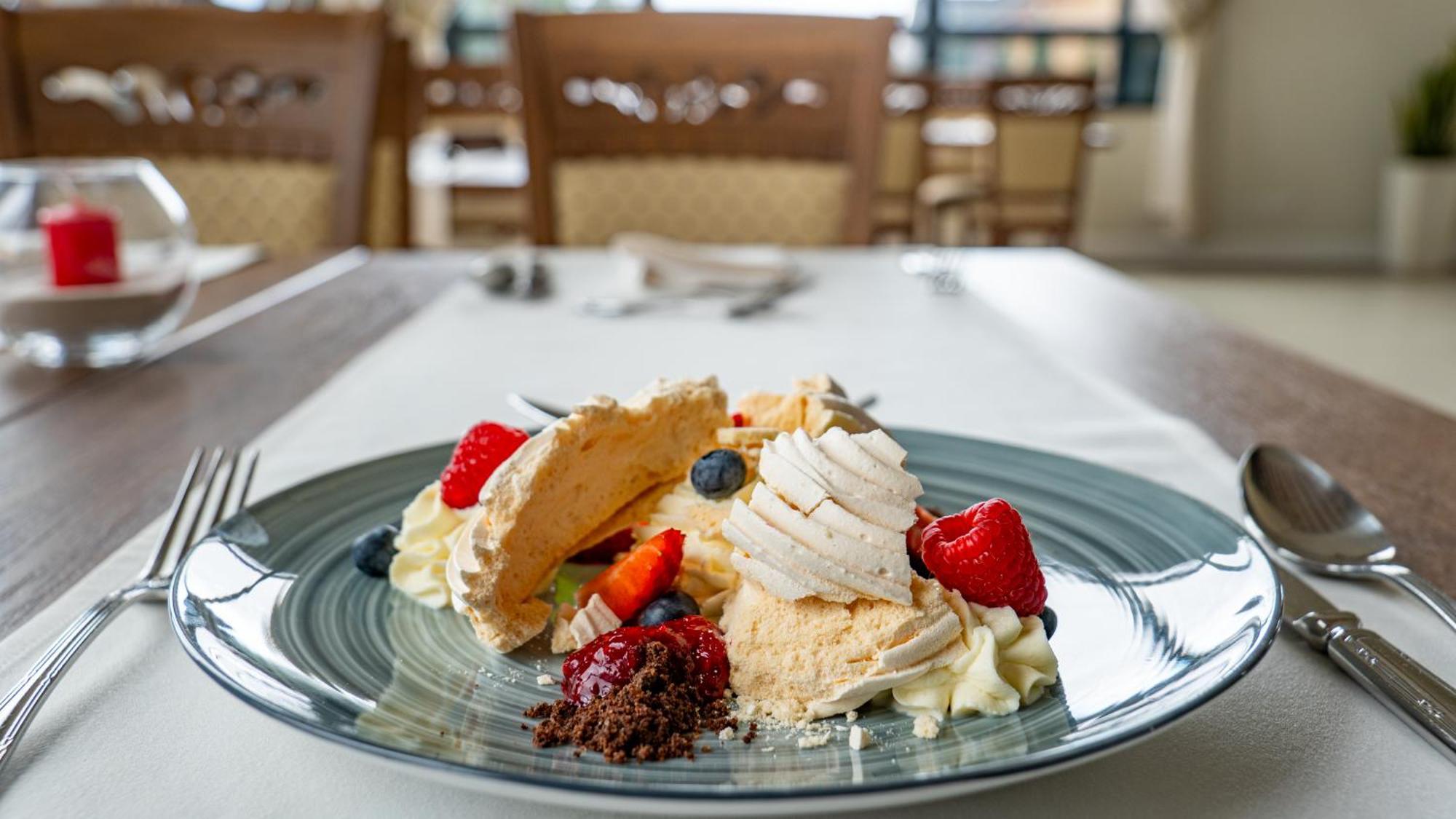 Boutique Odyseja & Spa Ciechocinek Eksteriør billede Pavlova