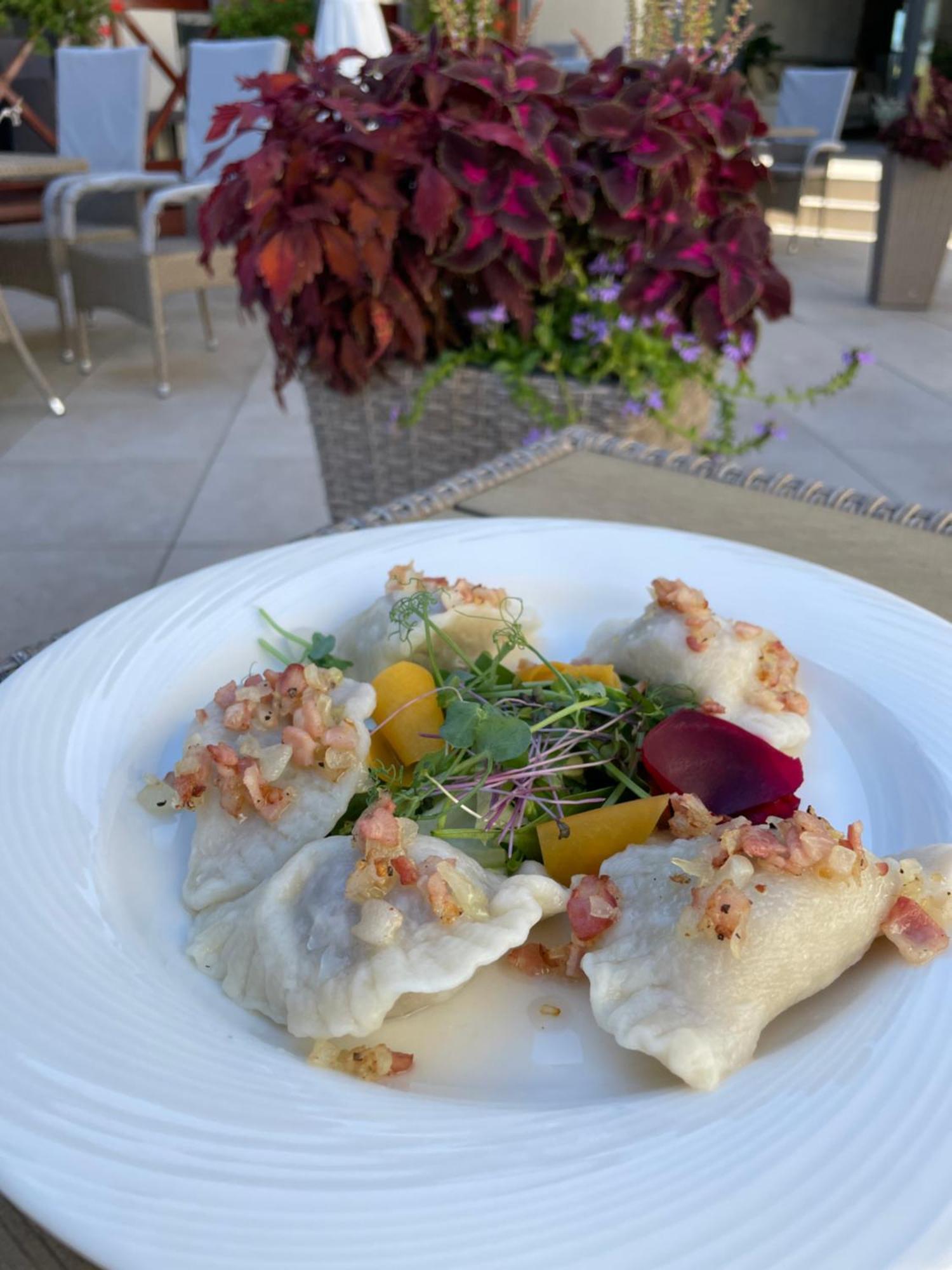 Boutique Odyseja & Spa Ciechocinek Eksteriør billede A plate of pierogi